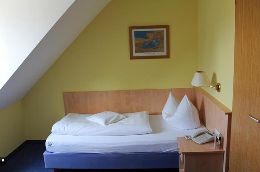 Hotel Aurora Garni Munich Exterior photo